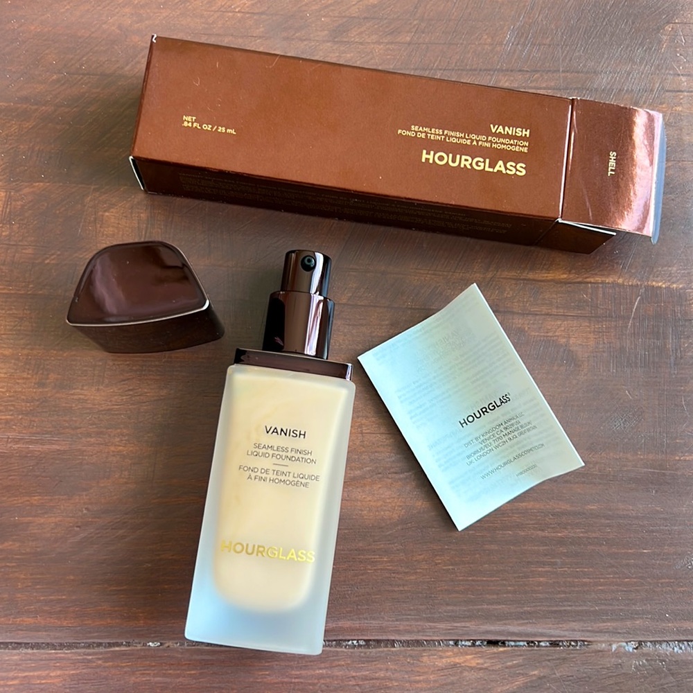 Hourglass Vanish Foundation - Shell - Brand New